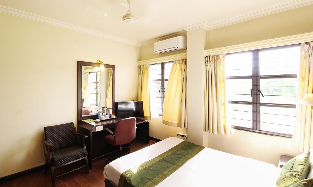 Treebo Trend Royal Inn Mysore Buitenkant foto