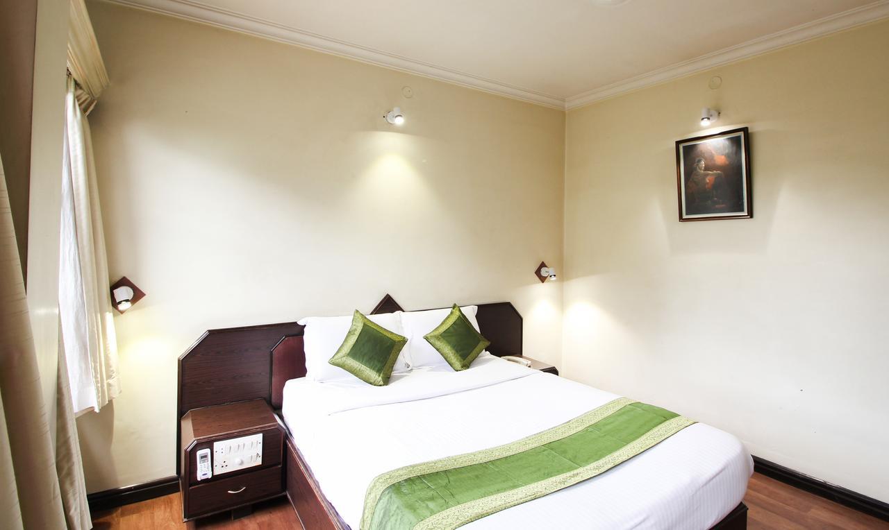 Treebo Trend Royal Inn Mysore Buitenkant foto