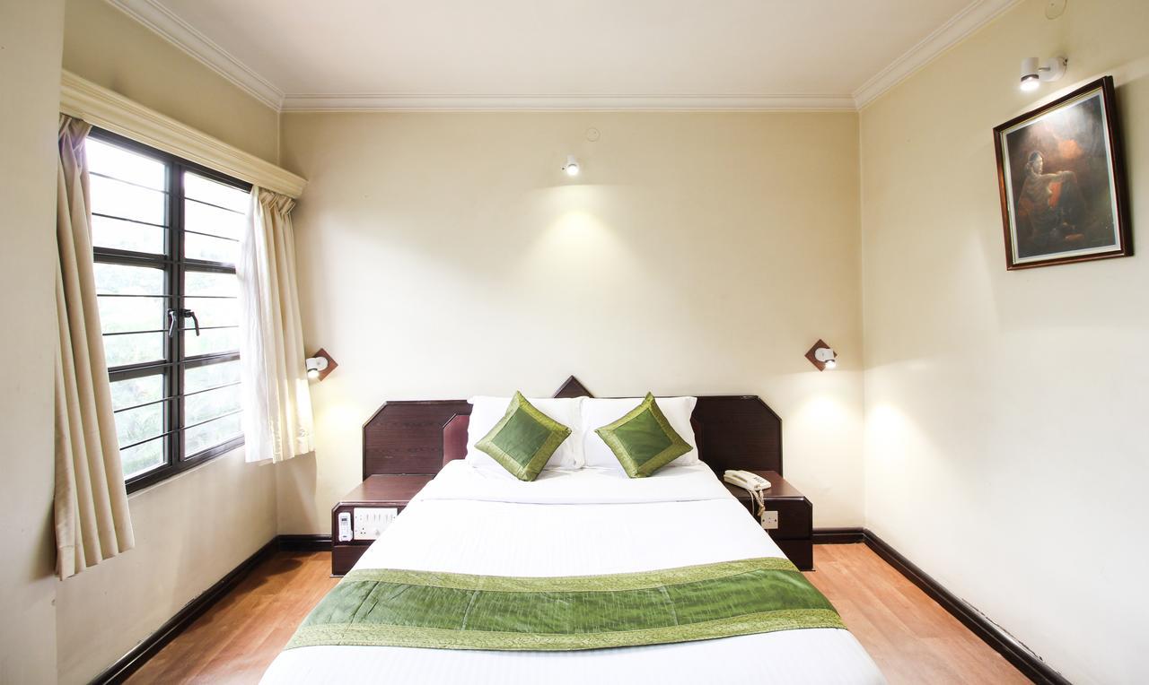 Treebo Trend Royal Inn Mysore Buitenkant foto