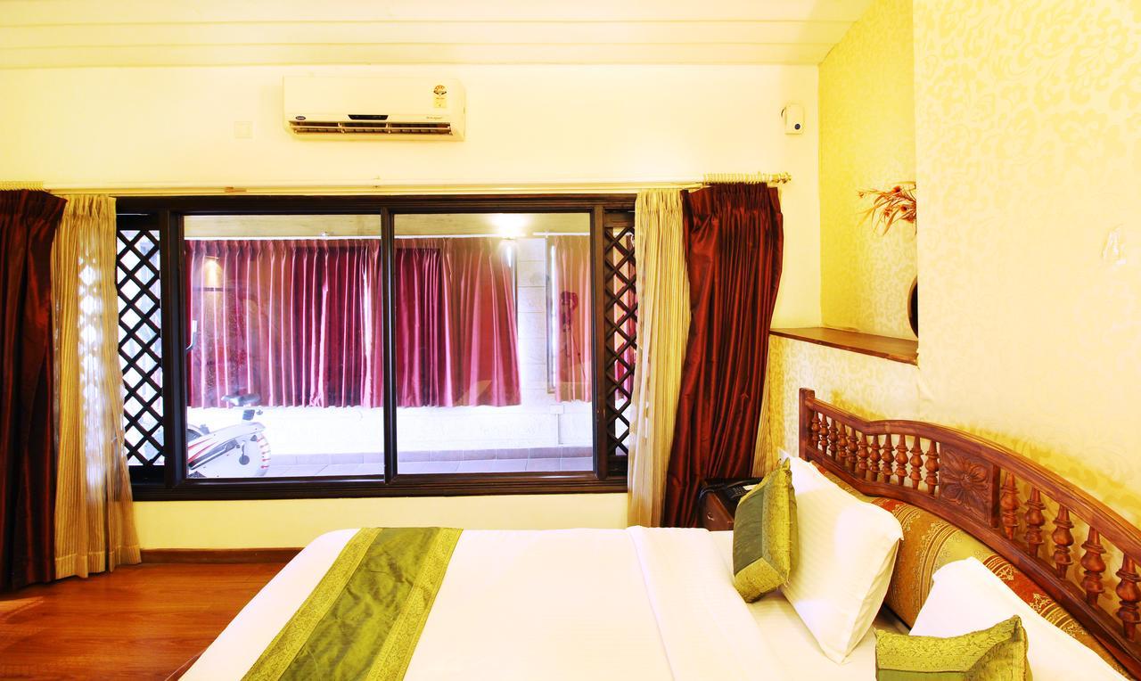 Treebo Trend Royal Inn Mysore Buitenkant foto